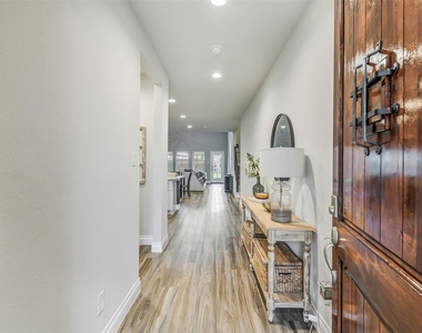 9239 Brunel Lane - Photo Thumbnail 5