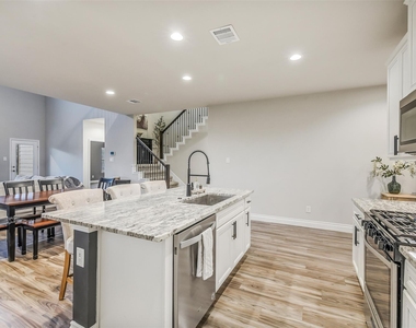9239 Brunel Lane - Photo Thumbnail 15