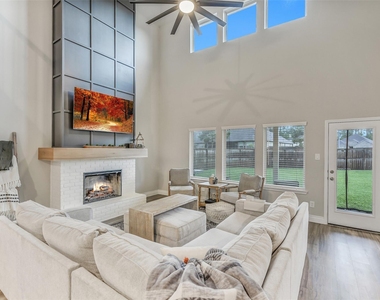 9239 Brunel Lane - Photo Thumbnail 6