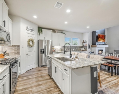 9239 Brunel Lane - Photo Thumbnail 13