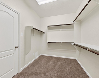 29122 Parker Trace Drive - Photo Thumbnail 29