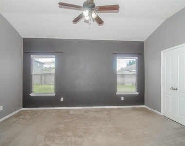 18314 Fairwood Meadow Court - Photo Thumbnail 10