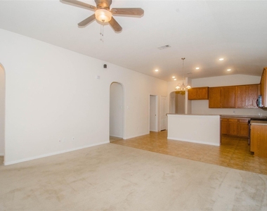 18314 Fairwood Meadow Court - Photo Thumbnail 3