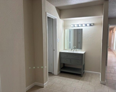 16030 Blackhawk Boulevard - Photo Thumbnail 1