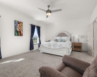 2421 Mar Vista Lane - Photo Thumbnail 15