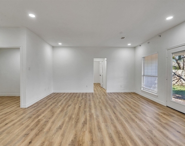 206 Doncaster Street - Photo Thumbnail 10