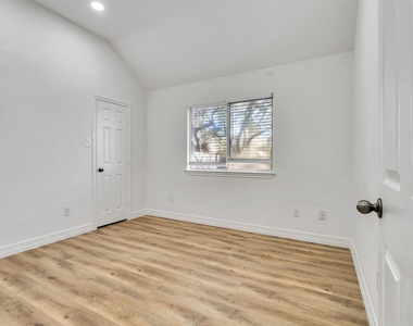 206 Doncaster Street - Photo Thumbnail 23