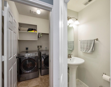 16315 Scotch Hollow Lane - Photo Thumbnail 5