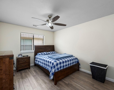 16315 Scotch Hollow Lane - Photo Thumbnail 35