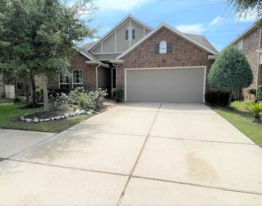 9419 Sparrow Creek Court - Photo Thumbnail 15