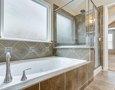 9419 Sparrow Creek Court - Photo Thumbnail 11