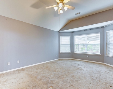 9419 Sparrow Creek Court - Photo Thumbnail 5