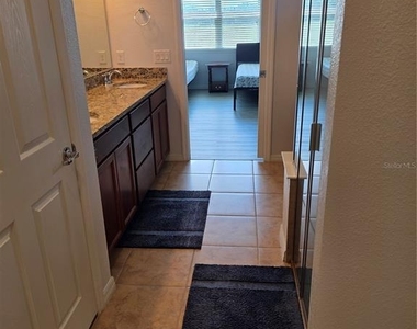 576 Cantabria Drive - Photo Thumbnail 13