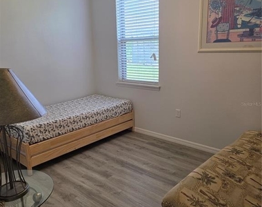 576 Cantabria Drive - Photo Thumbnail 20