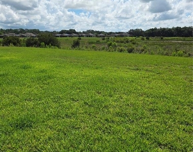 576 Cantabria Drive - Photo Thumbnail 24