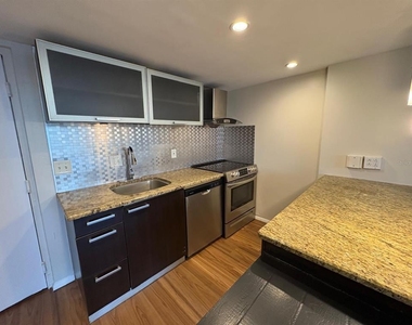 701 S Madison Avenue - Photo Thumbnail 1