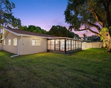 7940 3rd Street N - Photo Thumbnail 27