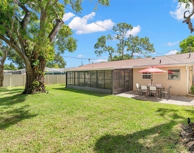 7940 3rd Street N - Photo Thumbnail 25