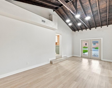 1161 Howard Street - Photo Thumbnail 12