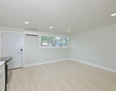 1161 Howard Street - Photo Thumbnail 8