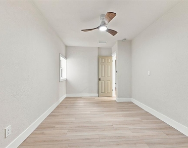 1161 Howard Street - Photo Thumbnail 21