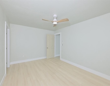 1161 Howard Street - Photo Thumbnail 11