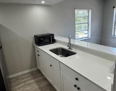 7195 E Bank Drive - Photo Thumbnail 5