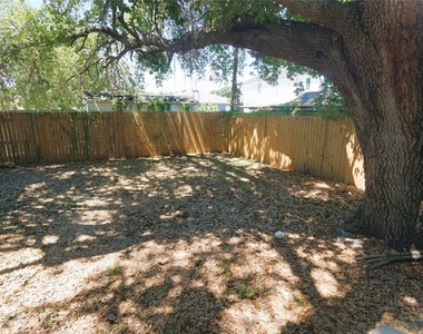 2511 W Fig Street - Photo Thumbnail 15