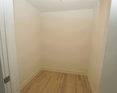 2511 W Fig Street - Photo Thumbnail 11