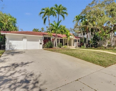 1247 Ne 101st Street - Photo Thumbnail 7