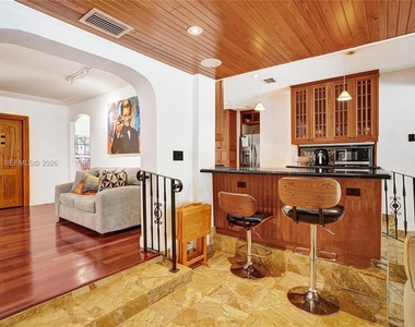 1247 Ne 101st Street - Photo Thumbnail 33