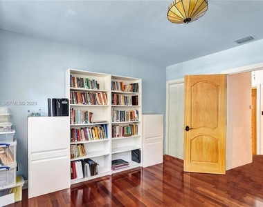 1247 Ne 101st Street - Photo Thumbnail 29