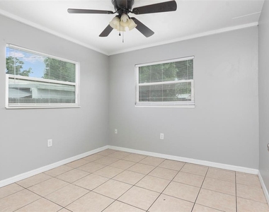5255 45th Avenue N - Photo Thumbnail 17