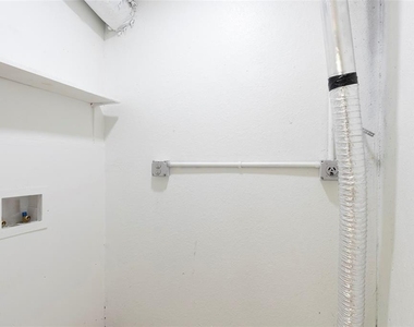 5255 45th Avenue N - Photo Thumbnail 23