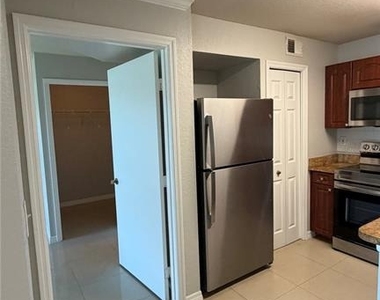 4209 Woodstorks Walk Way - Photo Thumbnail 9