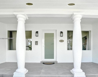 630 Ne 52nd Terrace - Photo Thumbnail 18