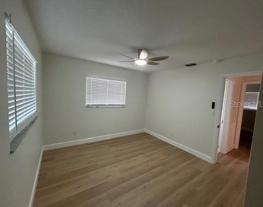 6617 27th Way N - Photo Thumbnail 19
