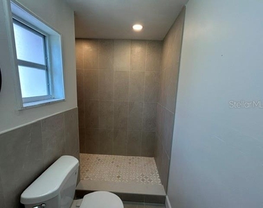 6617 27th Way N - Photo Thumbnail 12