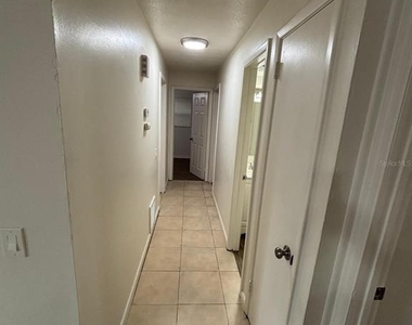 1121 Ne 13th Avenue - Photo Thumbnail 7