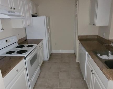 430 Southern Pecan Circle - Photo Thumbnail 5