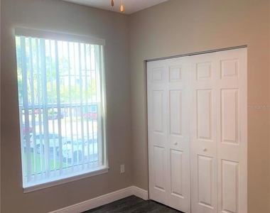5617 Legacy Crescent Place - Photo Thumbnail 16