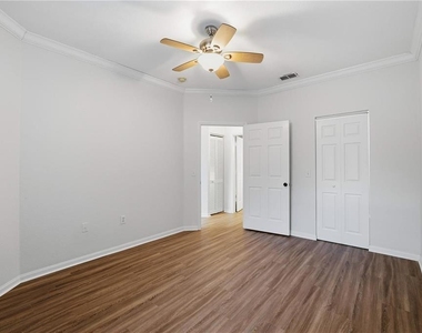 2171 Portofino Place - Photo Thumbnail 9