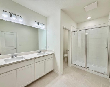 6404 Jensen View Avenue - Photo Thumbnail 23