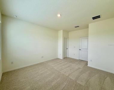 6404 Jensen View Avenue - Photo Thumbnail 22