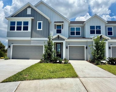 6404 Jensen View Avenue - Photo Thumbnail 1