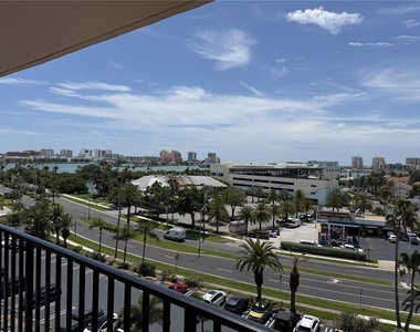 51 Island Way - Photo Thumbnail 21