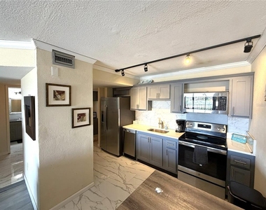 51 Island Way - Photo Thumbnail 4