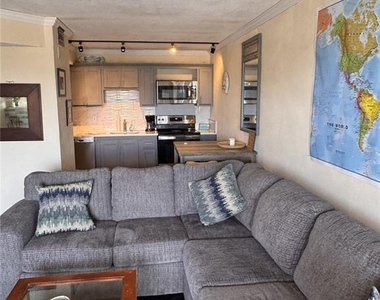 51 Island Way - Photo Thumbnail 29