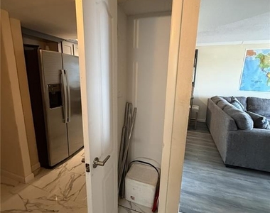 51 Island Way - Photo Thumbnail 13