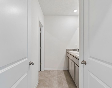 8454 Ender Hills Drive - Photo Thumbnail 51